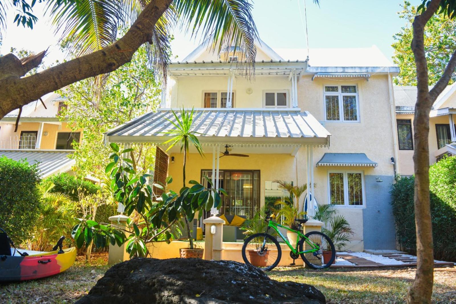 Wolmar Flic En Flac 3 Bedroom Beach Villa Exterior photo